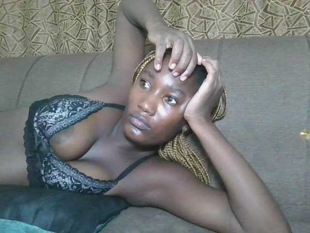 Missprettygal's BongaCams show and profile