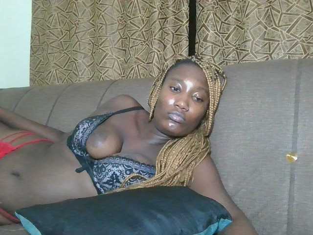 Missprettygal's BongaCams show and profile