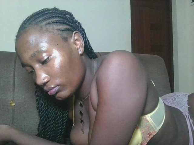 Missprettygal's BongaCams show and profile