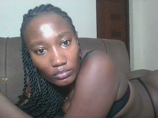 Missprettygal's BongaCams show and profile