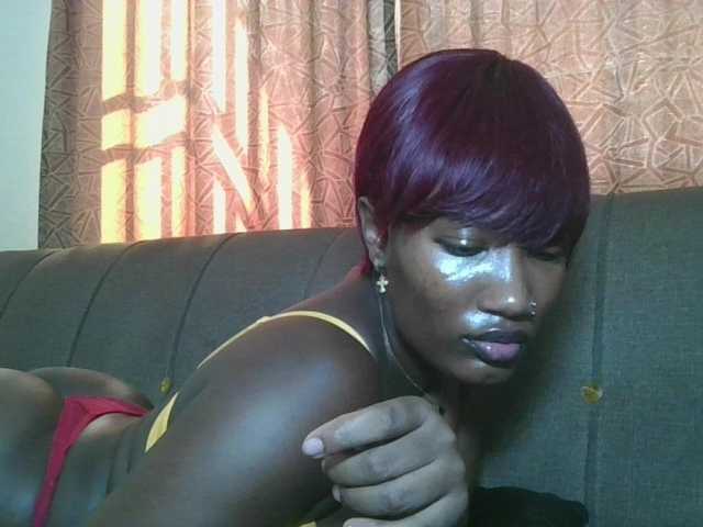 Missprettygal's BongaCams show and profile