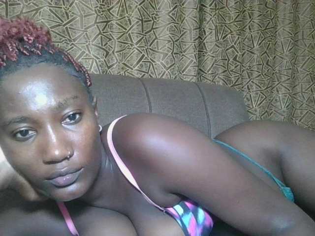 Missprettygal's BongaCams show and profile