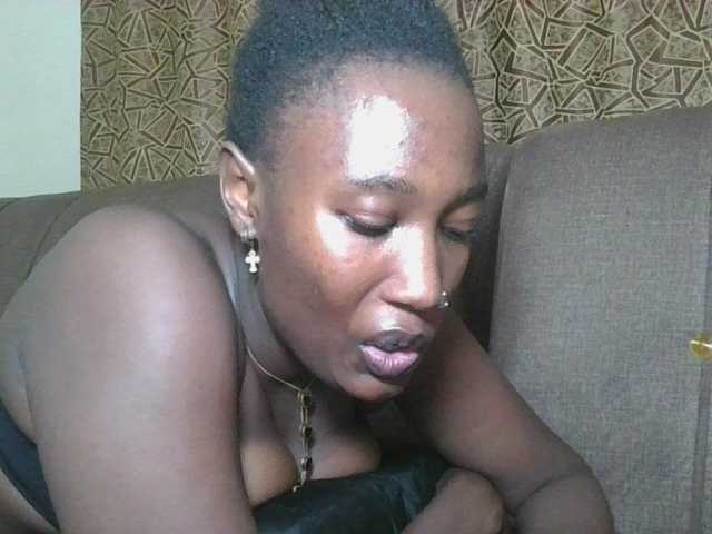 Missprettygal's BongaCams show and profile