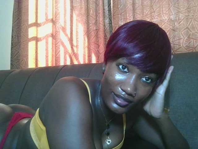 Missprettygal's BongaCams show and profile