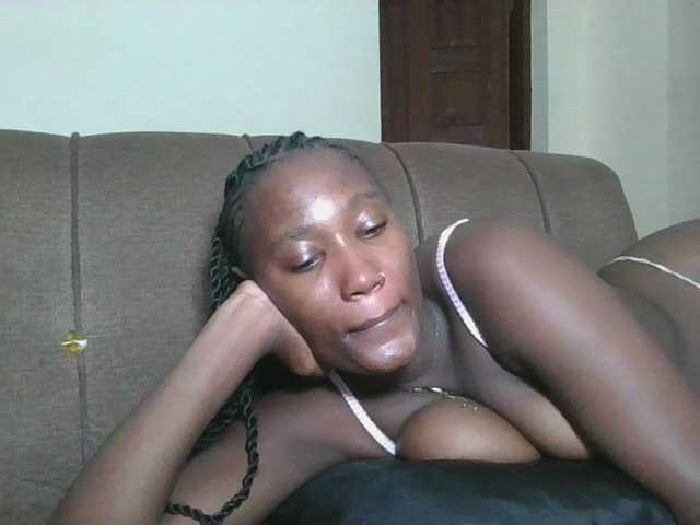 Missprettygal's BongaCams show and profile