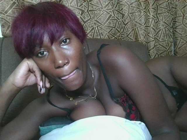 Missprettygal's BongaCams show and profile