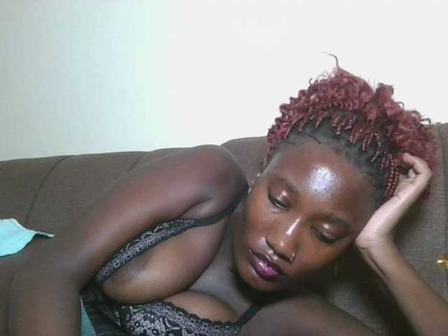 Missprettygal's BongaCams show and profile