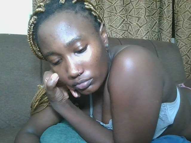 Missprettygal live cam profile