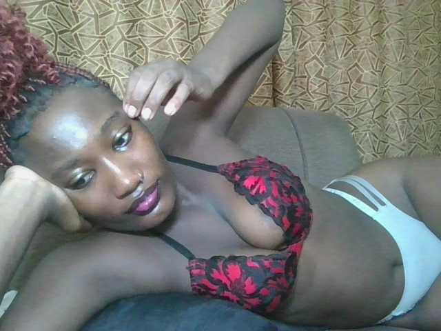 Missprettygal's BongaCams show and profile