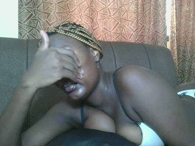 Missprettygal's BongaCams show and profile