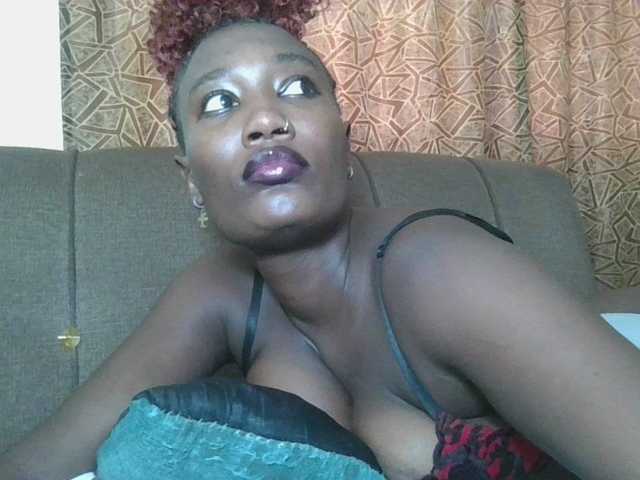 Missprettygal's BongaCams show and profile