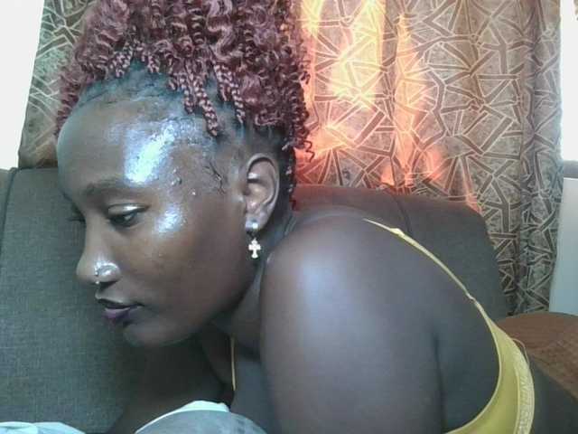 Missprettygal's BongaCams show and profile