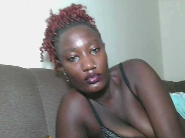 Missprettygal's BongaCams show and profile