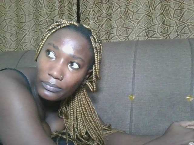 Missprettygal's BongaCams show and profile