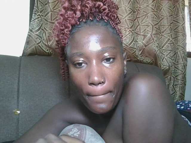 Missprettygal's BongaCams show and profile