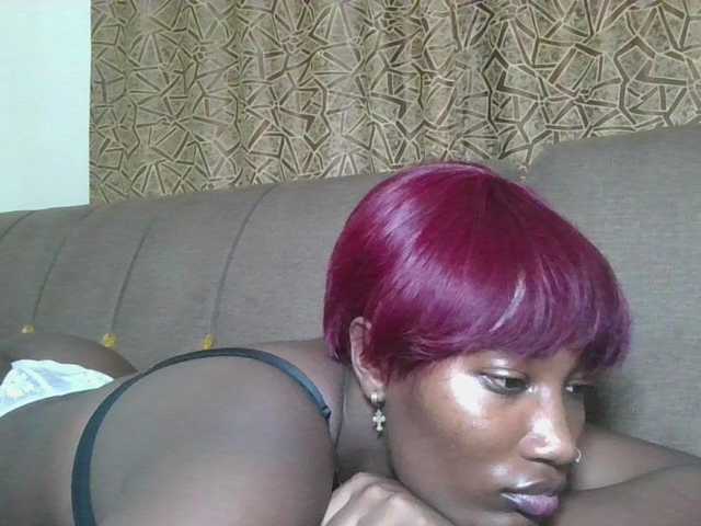 Missprettygal's BongaCams show and profile