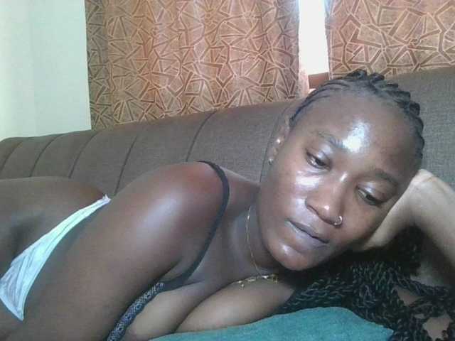 Missprettygal's BongaCams show and profile