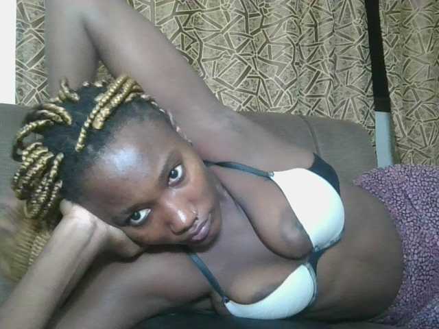 Missprettygal's BongaCams show and profile