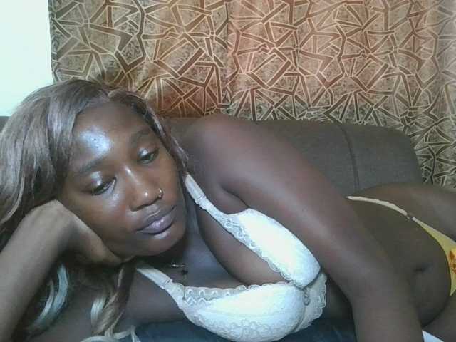 Missprettygal's BongaCams show and profile