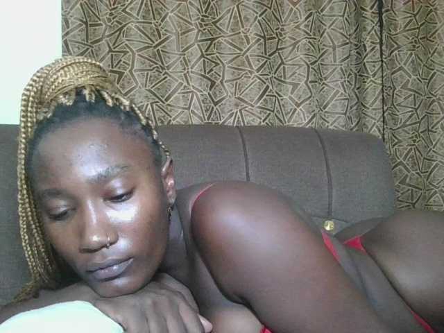 Missprettygal live cam profile