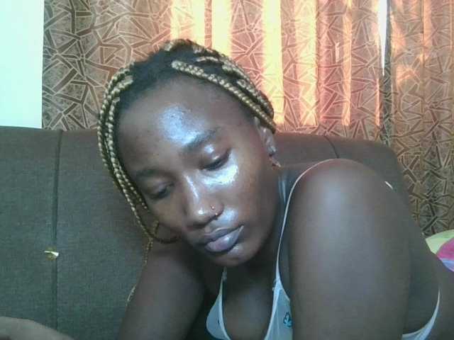 Missprettygal's BongaCams show and profile