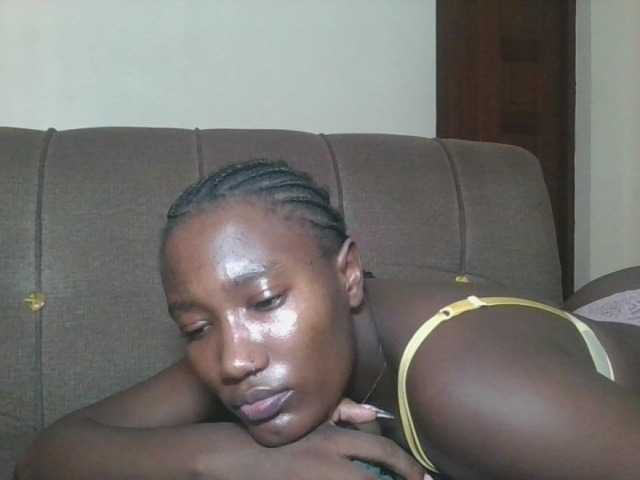 Missprettygal's BongaCams show and profile