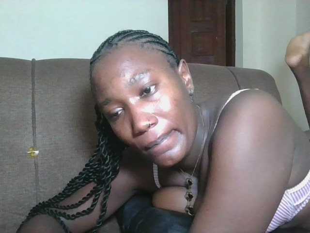 Missprettygal's BongaCams show and profile