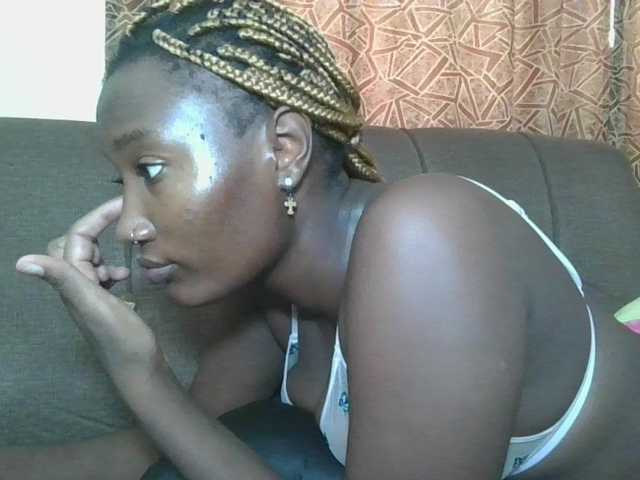 Missprettygal's BongaCams show and profile