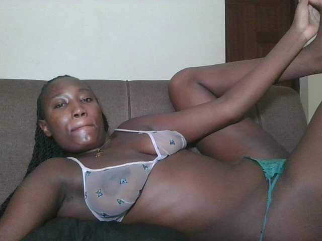 Missprettygal's BongaCams show and profile