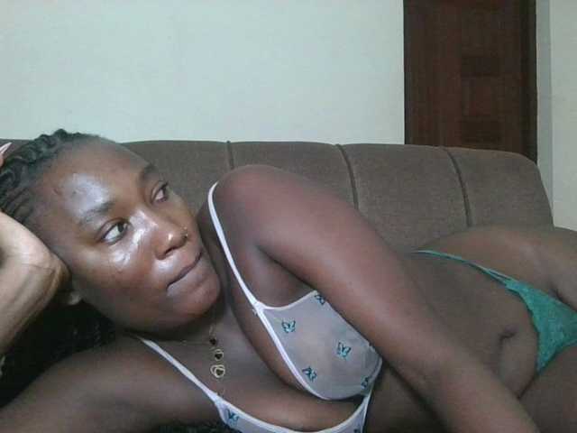 Missprettygal's BongaCams show and profile