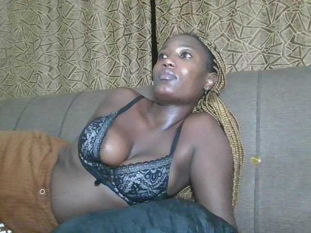 Missprettygal live cam profile