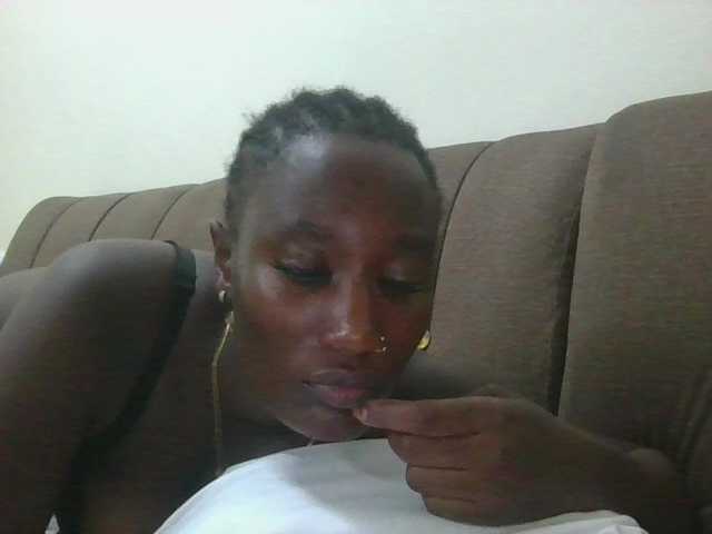 Missprettygal's BongaCams show and profile