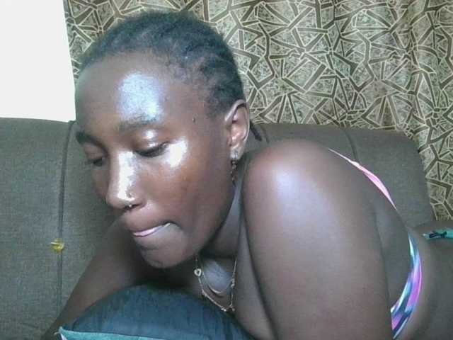 Missprettygal's BongaCams show and profile