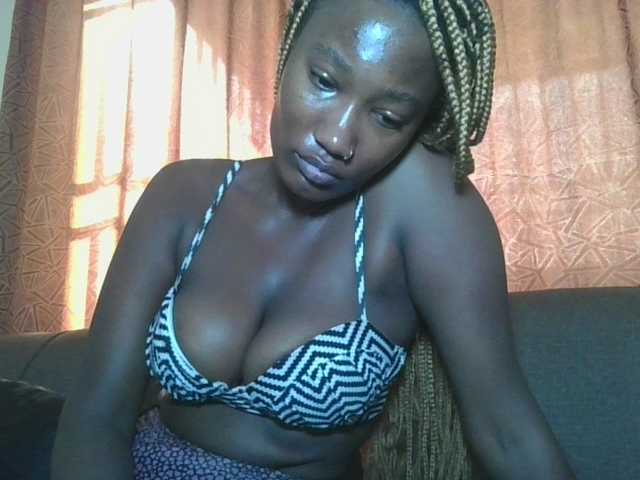 Missprettygal's BongaCams show and profile