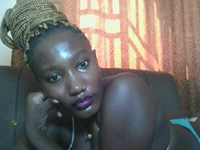 Missprettygal's BongaCams show and profile