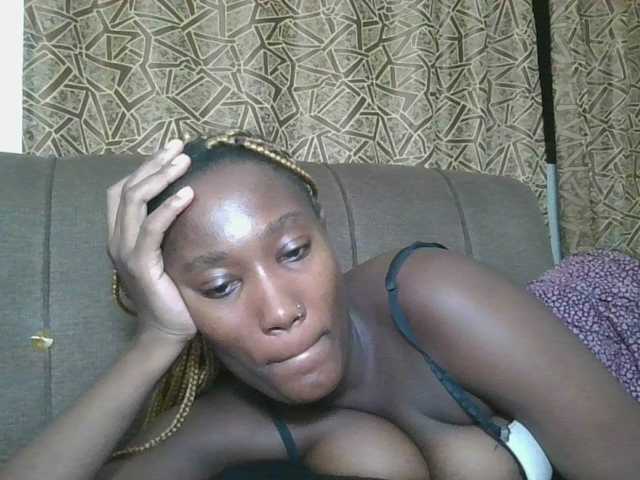 Missprettygal's BongaCams show and profile