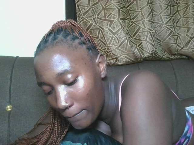 Missprettygal's BongaCams show and profile