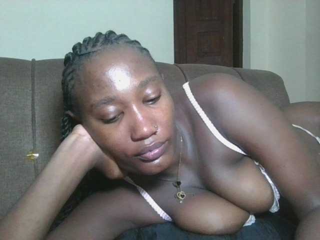 Missprettygal's BongaCams show and profile