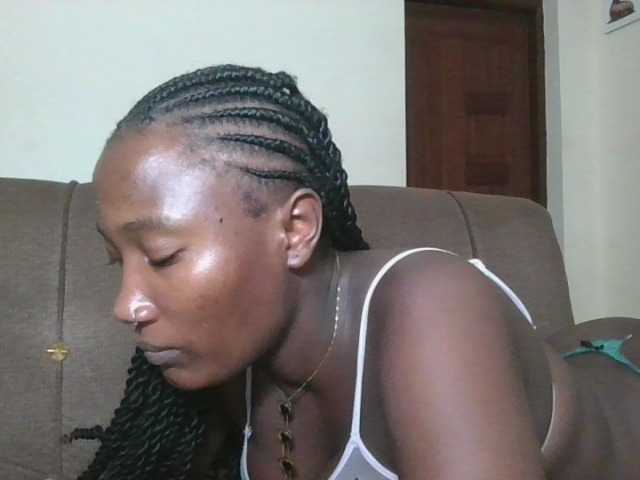 Missprettygal's BongaCams show and profile