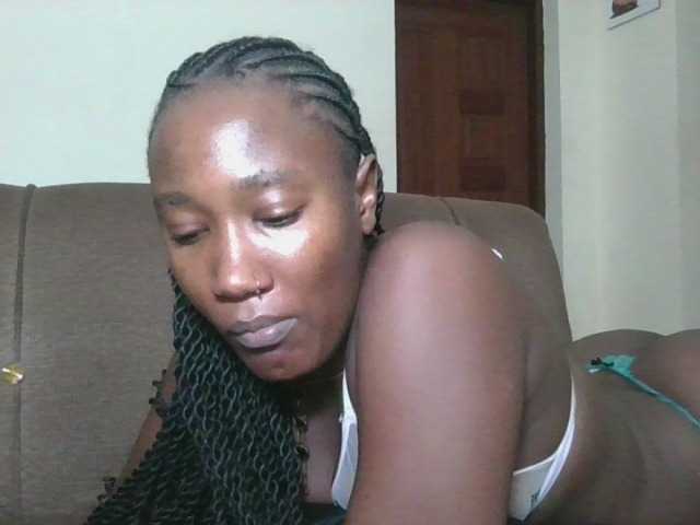 Missprettygal's BongaCams show and profile