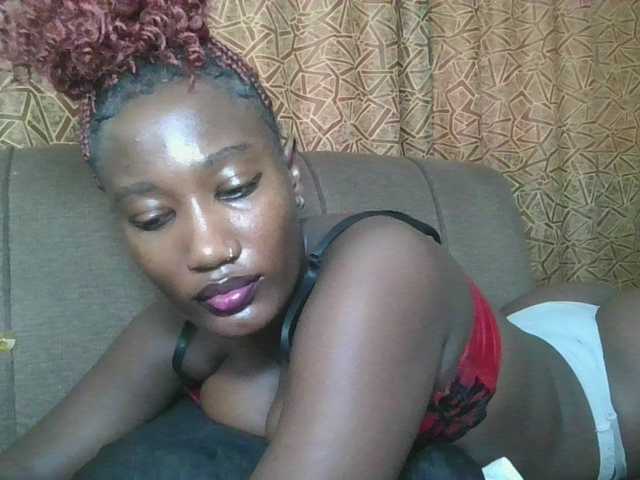 Missprettygal's BongaCams show and profile