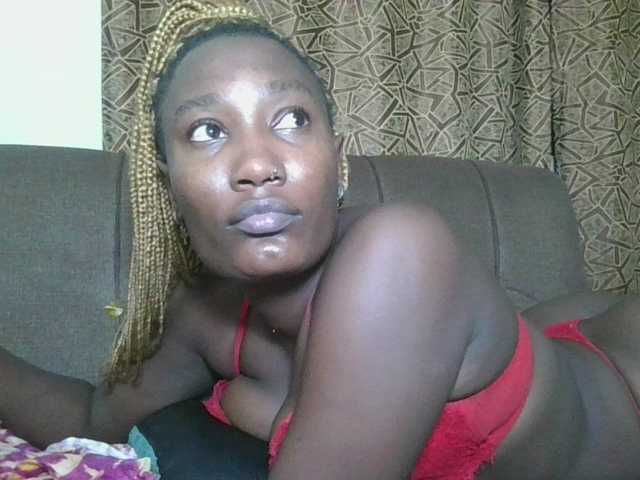 Missprettygal live cam profile