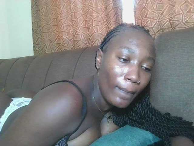 Missprettygal's BongaCams show and profile