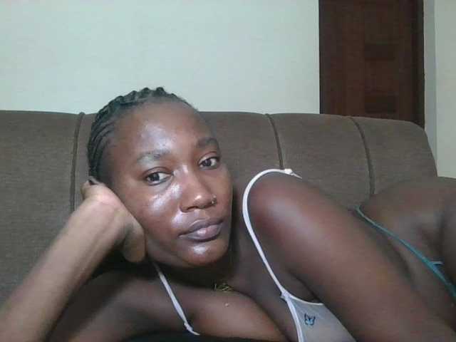 Missprettygal's BongaCams show and profile