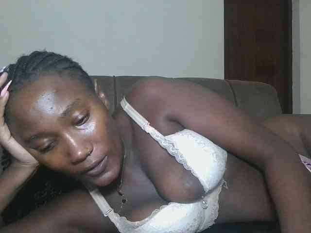 Missprettygal Live Webcam on BongaCams