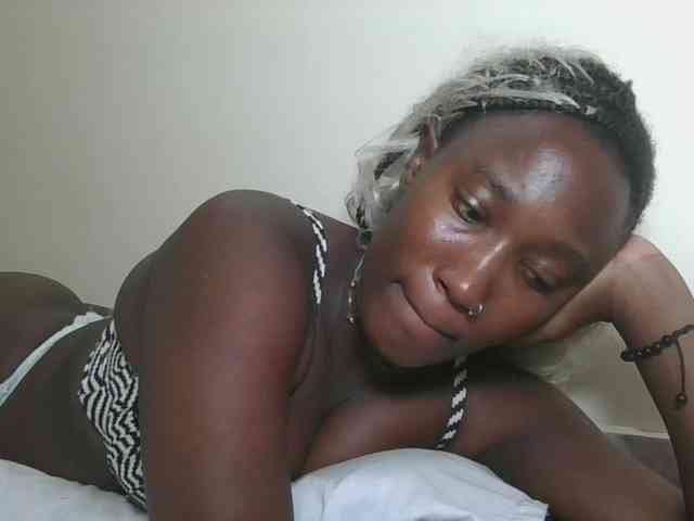 Missprettygal webcam