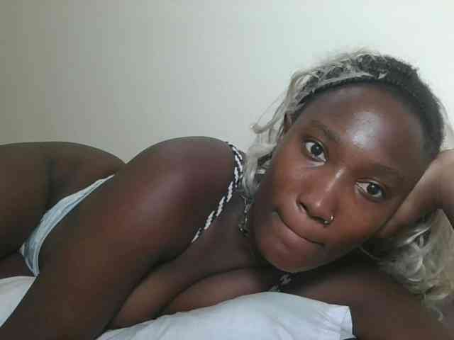 Missprettygal webcam