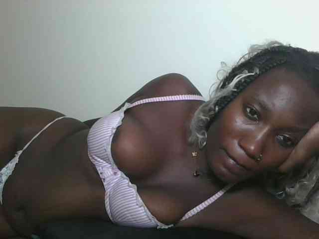 Missprettygal webcam