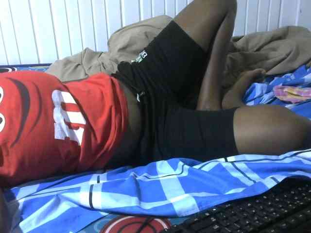 Sexyebony004 webcam