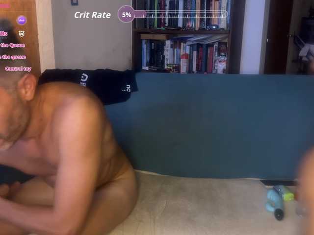 Juanyroo's BongaCams show and profile